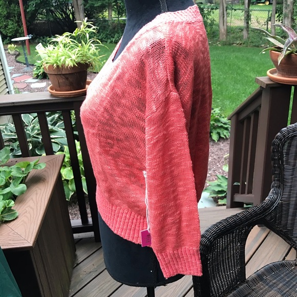 π§‘πΈ Soft Coral Sweater πΈπ§‘ - Picture 2 of 9